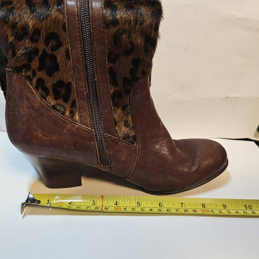 Born Brown Boots Knee High Zip Leopard Print Pony Hair Women Size 9 1/2 - Picture 12 of 16